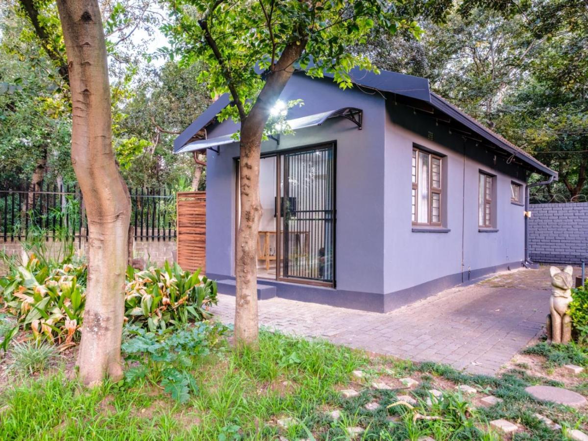 Hurlingham House Guest House Йоханнесбург Экстерьер фото